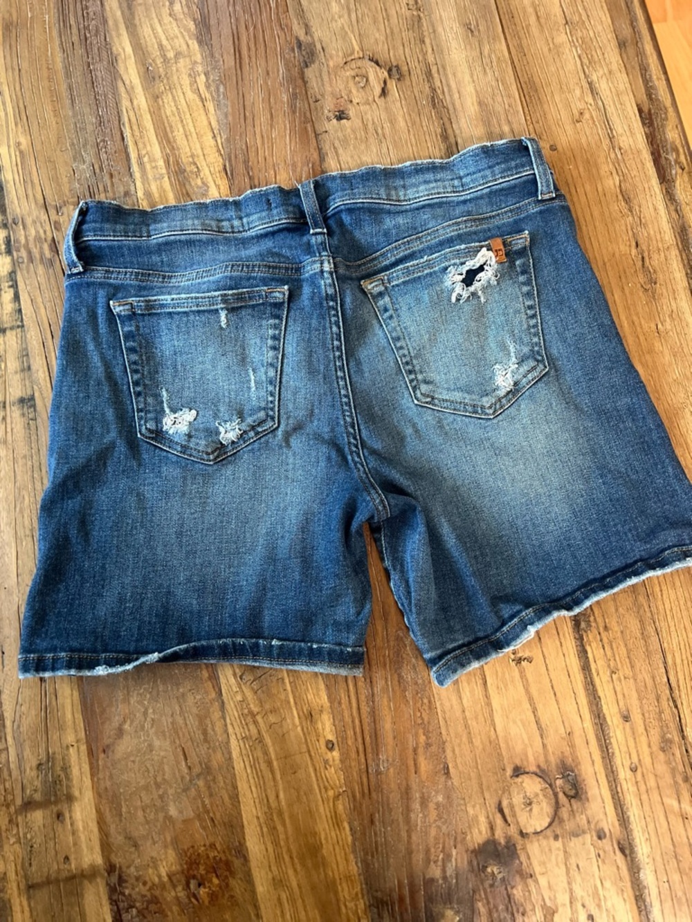 Joe’s jeans women’s shorts size 29 distressed blue denim